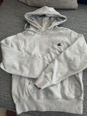 Champion Light Gray Pullover Hoodie with Small Logo